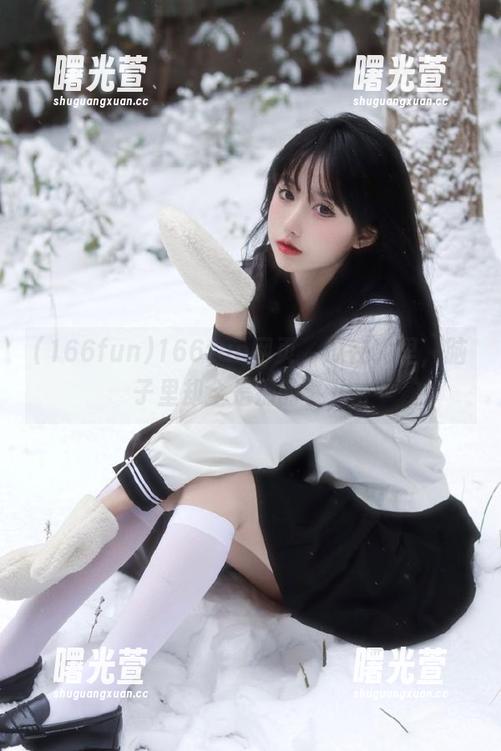 166fun网页，瓜在嘴里，脑子里却全是别的事儿...