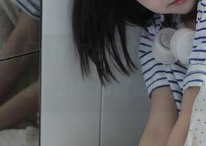 下载17c吃瓜官网苹果版，和我一起“哇”出新高度的吃瓜体验吧！