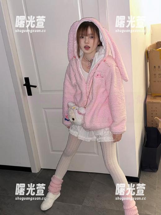 在线探秘718吃瓜入口，似乎有隐藏的故事等着你！