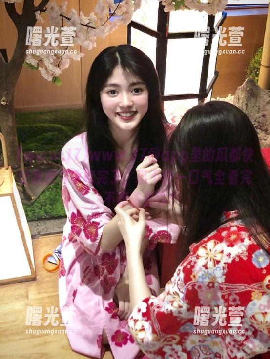www.17@app里的瓜都快让我把零食吃完了，忍不住一口气全看完，不想做别的！
