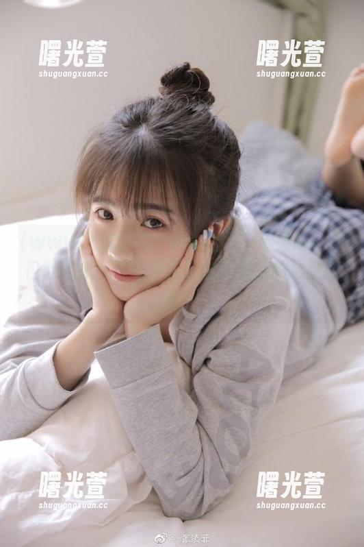 “www.吃瓜”苹果版：不仅能吃瓜，还能帮你治愈吃瓜后的心灵创伤！