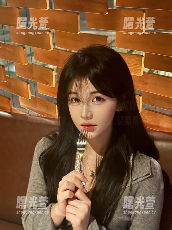 下载五一吃瓜群众网，把导航当宠物，带你飞进吃瓜新奇境！