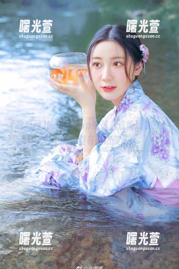 吃瓜网app来袭，流畅播放，感觉不错，但有点想多了...