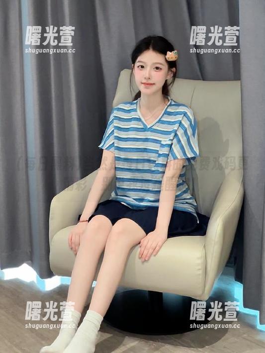 当然是每日黑料的免费戏码更精彩，别说我没提醒你！