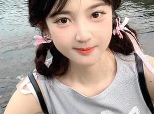 网页上偶遇老司机黑料，偶尔想问一句，你是来治愈我的吗？