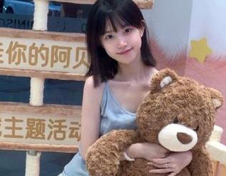 步入黑料不打烊tttzzz网站入口，心情总是七上八下的～