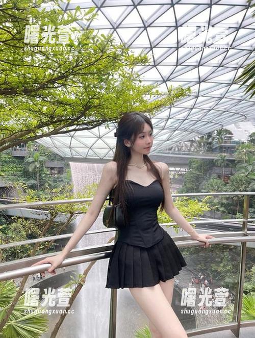就让黑料吃瓜导航，在线带你玩转瓜田，快来嗑个不停！
