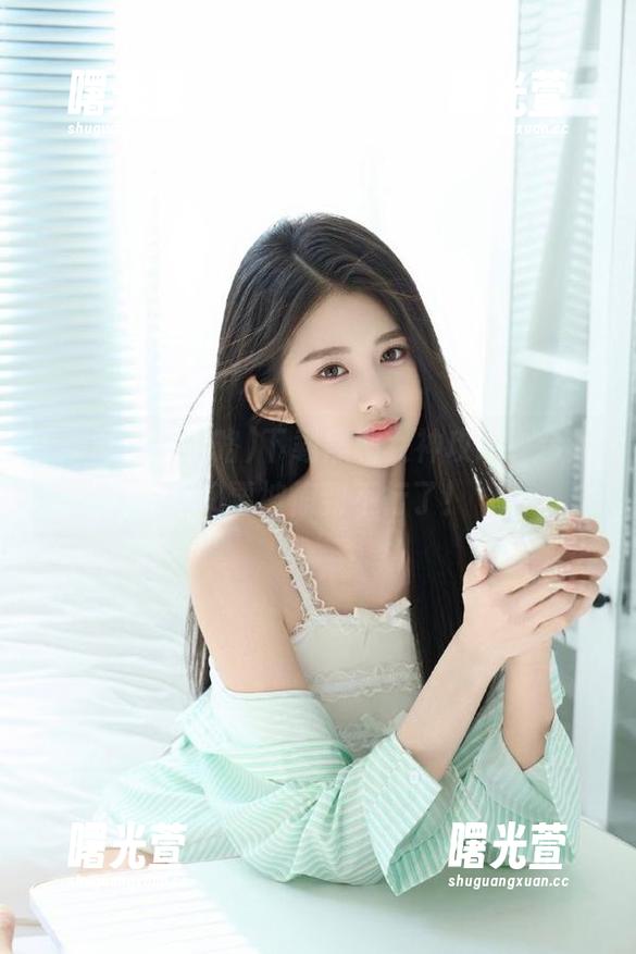 下载黑料女神攻略，今儿个又要被惊到不行了！