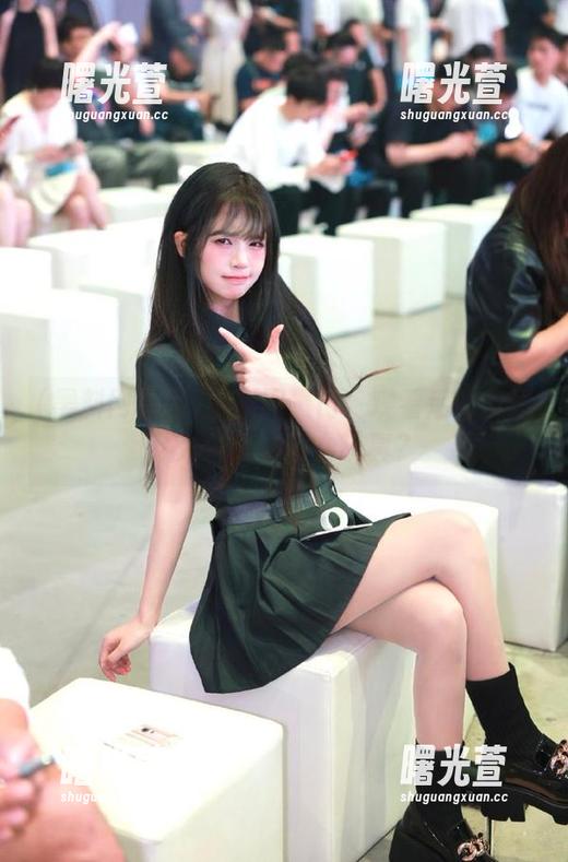 黑料网曝门：观看后的反思，人生何必那么认真？