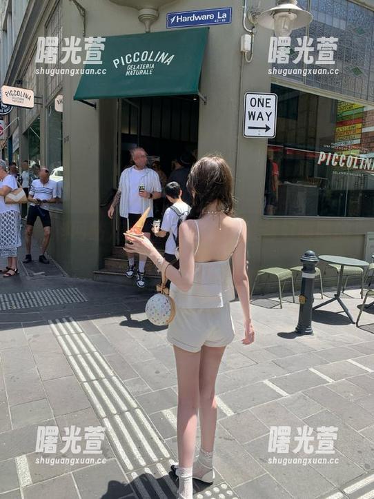 直达黑料网站，准备好暧昧的八卦了吗？