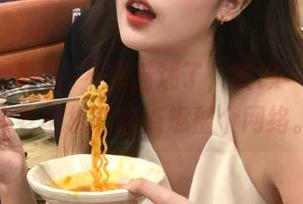 不想描述了，视频一出，黑料老司机就能点燃整个网络。